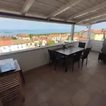 Cres - Turm Krk Apartmán *